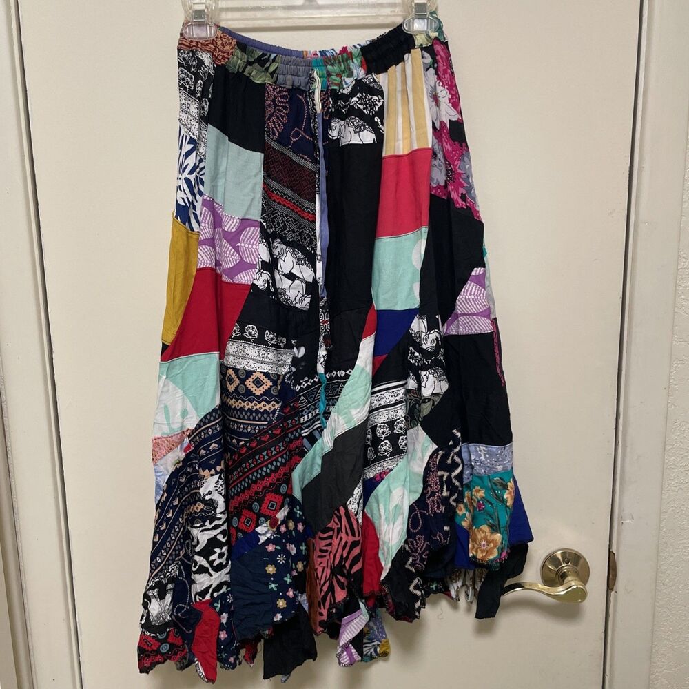 Peaceful People Skirt Sm-Med Boho Hanki Patchwork Renaissance NWT Beautiful